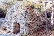 Un superbe aiguier besson